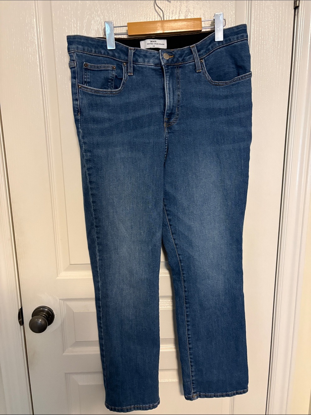 Ricki's Straight Leg Jeans in Mid Blue Wash